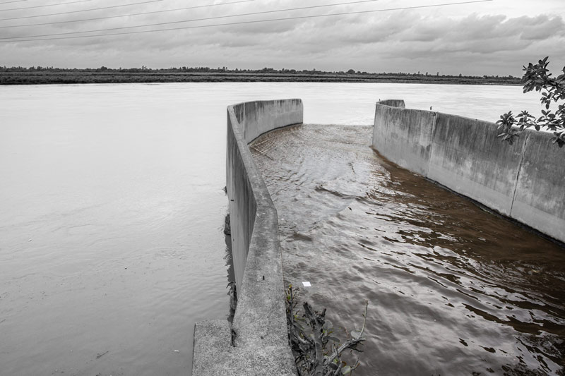 Untreated sewage being disposed into river Ganga through the Sisamau drain in Kanpur, Uttar Pradesh